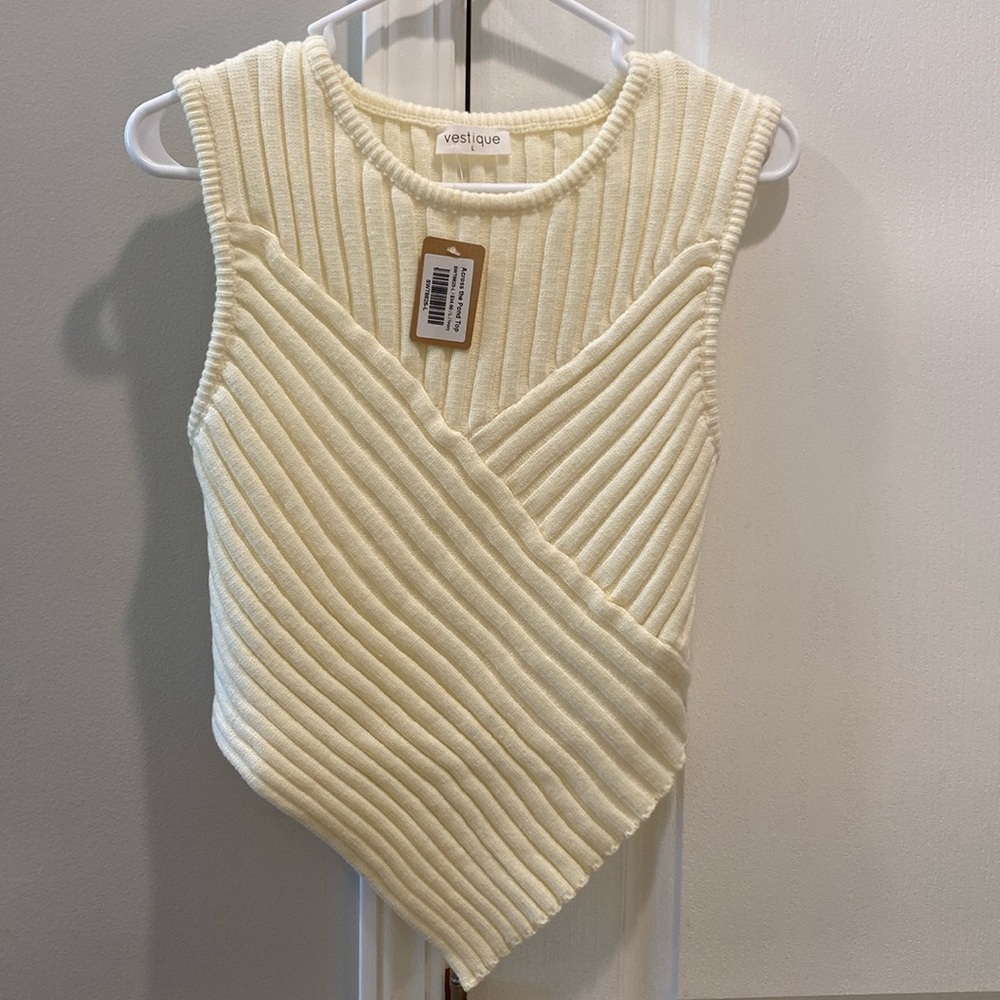 Vestique Ivory Across the Pond top